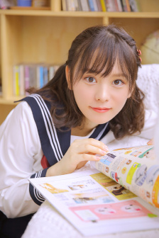 商务旅行戴绿女老板2中字