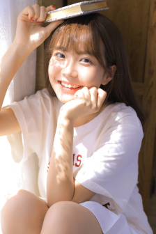 美女舞蹈表演